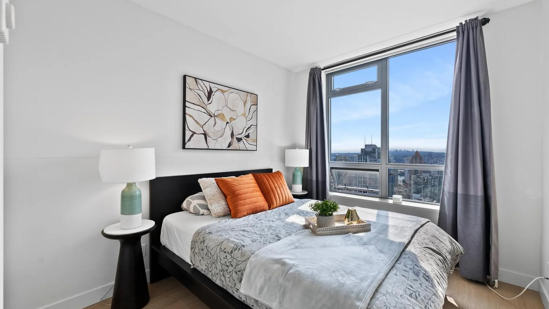 Spectacular City Ocean View 2 Bedroom Apartment For Rent Vancouver